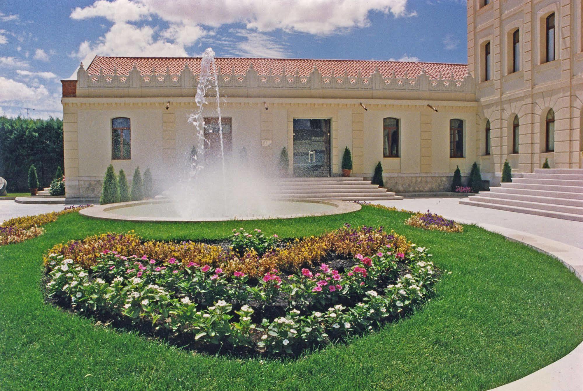 Hotel Ribera Del Duero Peñafiel Exterior foto